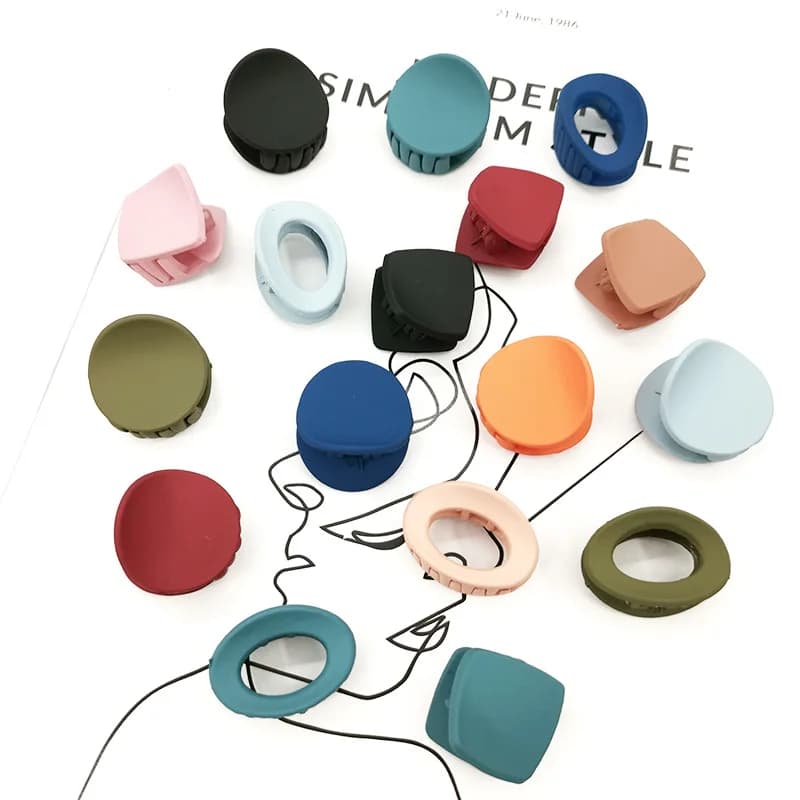 Solid Color Geometric Hollow Acrylic Hair Clip Crab Clamps for Women and Girls - 1PC Hair Accessory